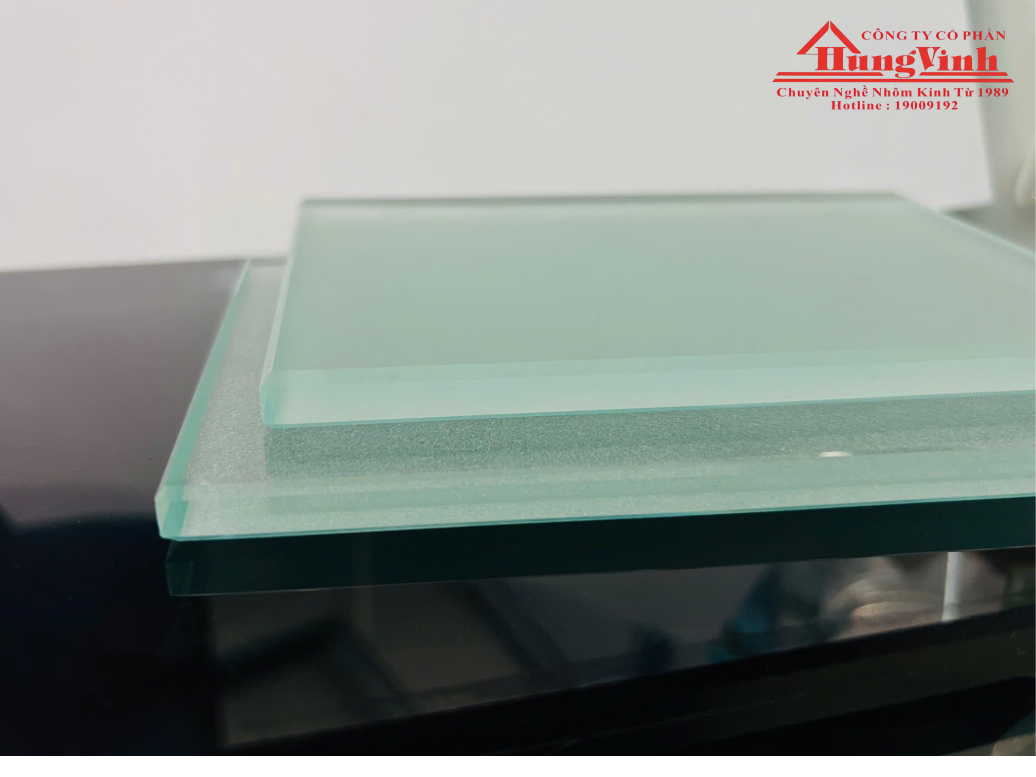 Read more about the article Kính mờ Nano – Giải pháp không gian hiện đại, riêng tư và sang trọng